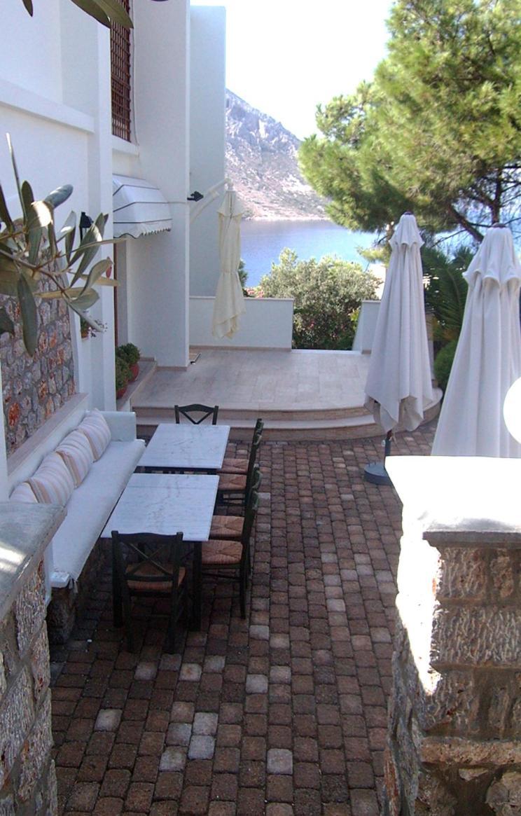 Oasis Hotel Masouri Exterior photo